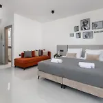 Elysian Luxury Apartament