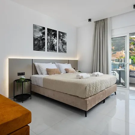 Elysian Luxury *